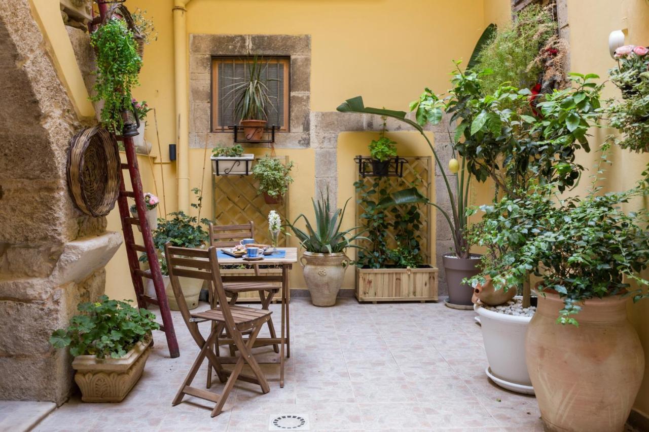 Casa Nagale- Una Suite Di Charme Nel Cuore Di Ortigia A 50 Mt Dal Mare Syracuse Exterior foto